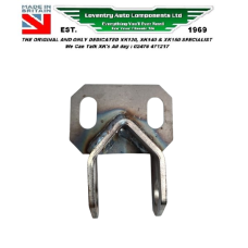 4223. XK140 & XK150 Top Steering Column Mount Bracket under dash.  BD12943 .  BD10802