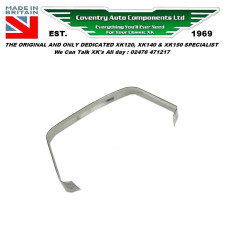 5112. XK150 LATE & MK2 Embellishment Strip clip between Tail Lenses. 8174. 54570230