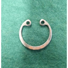 8517. XK150 LATE Electronic Rev. Counter Drive  Circlip . C16773