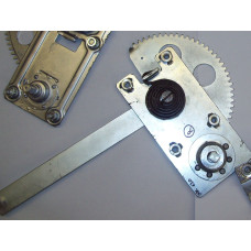 2389 XK120 DHC & FHC Window Winder / Regulator, Single arm fits both sides. BD7830. BD7831