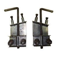 2452.  XK120 FHC & DHC & XK140 DHC Front Quarterlight Inner Frame Friction Pivot Assemblies. BD5161. BD5162