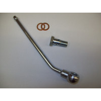 3614. XK120 Banjo and pipe into Top of Brake Master Cylinder. C3902 & 3